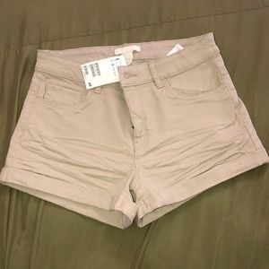 Khaki shorts